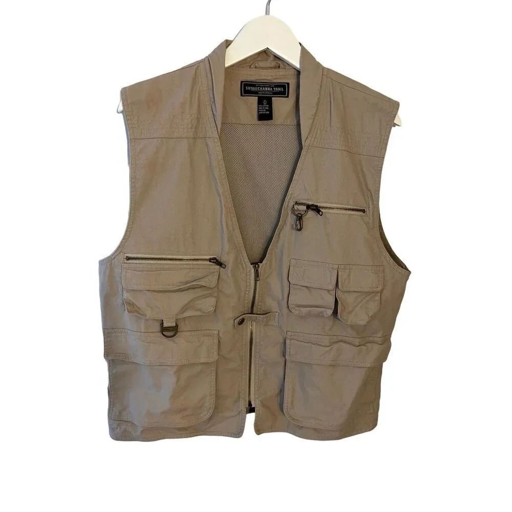 Susquehanna Trail tan hunting/fishing vest - L